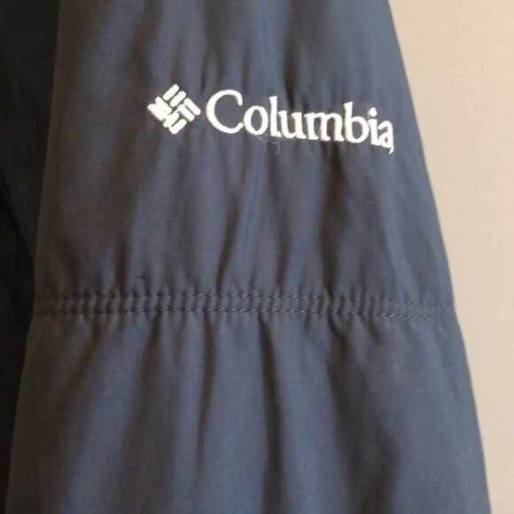 Ladies Columbia Jacket - Picture 7 of 8